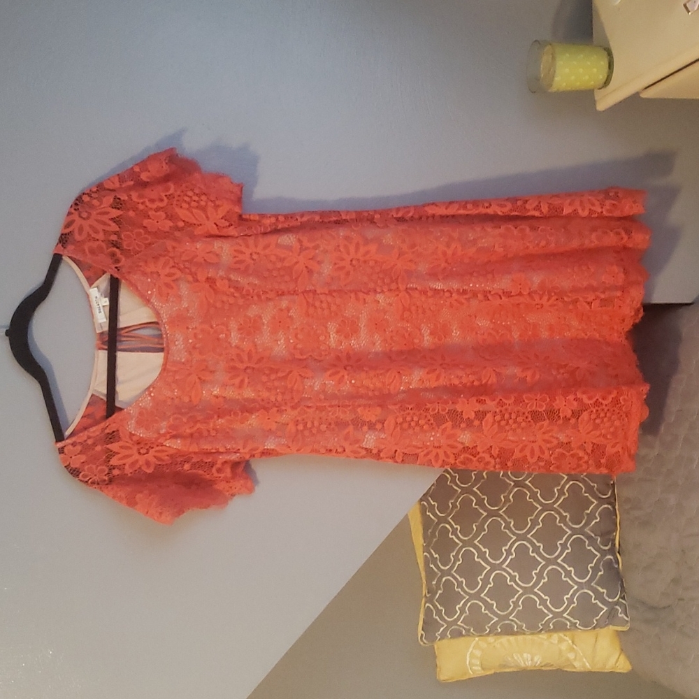 Short sleeve shift dress